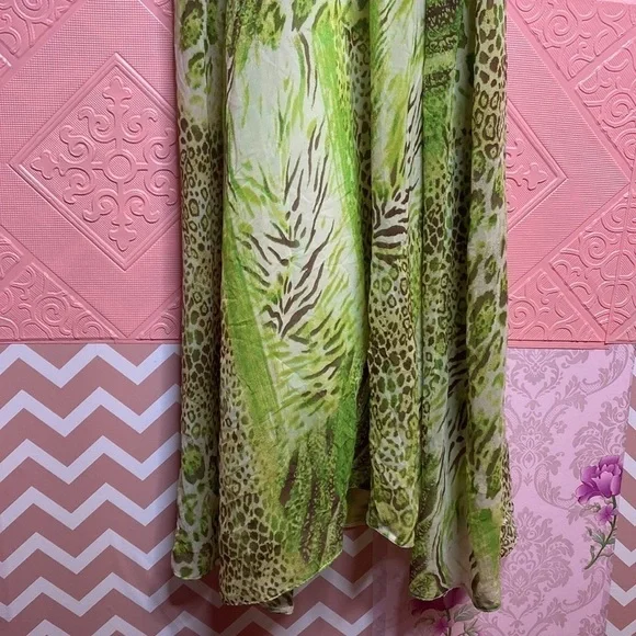 🌷 Vipart & Lolavien 🌷 Gorgeous Soft Like Silk Green Leopard Print Maxi Dress - Picture 7 of 8